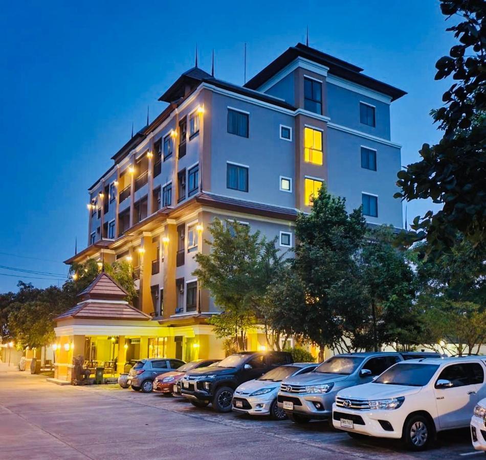 The Green Residence 304 Si Maha Phot 外观 照片