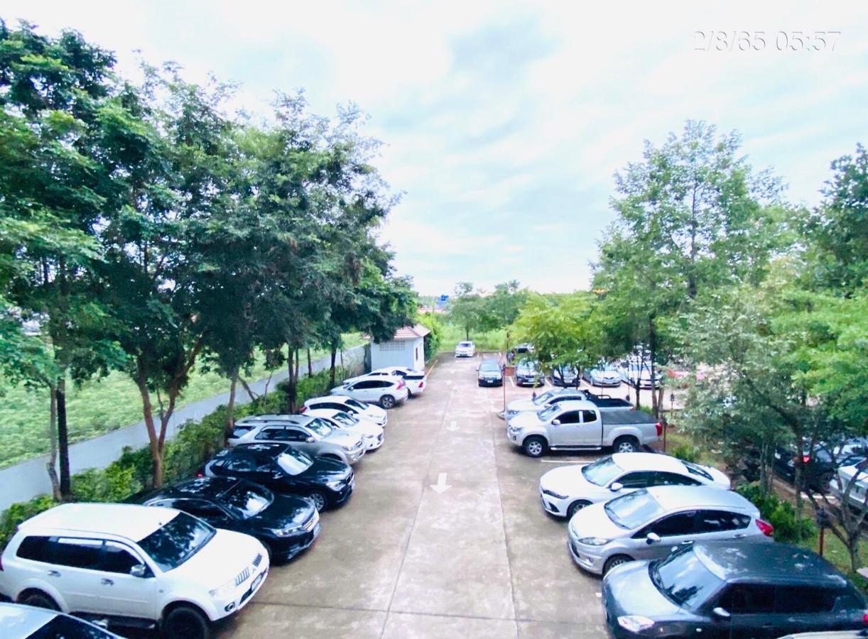 The Green Residence 304 Si Maha Phot 外观 照片