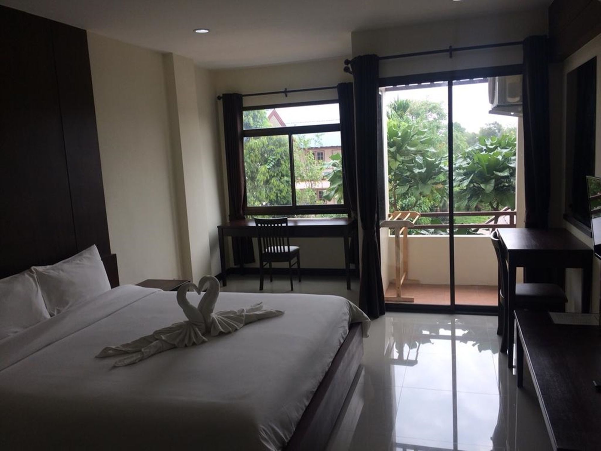 The Green Residence 304 Si Maha Phot 外观 照片